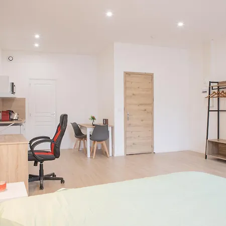 Amd Loc Immo Appartement Charleville-Mézières Buitenkant foto